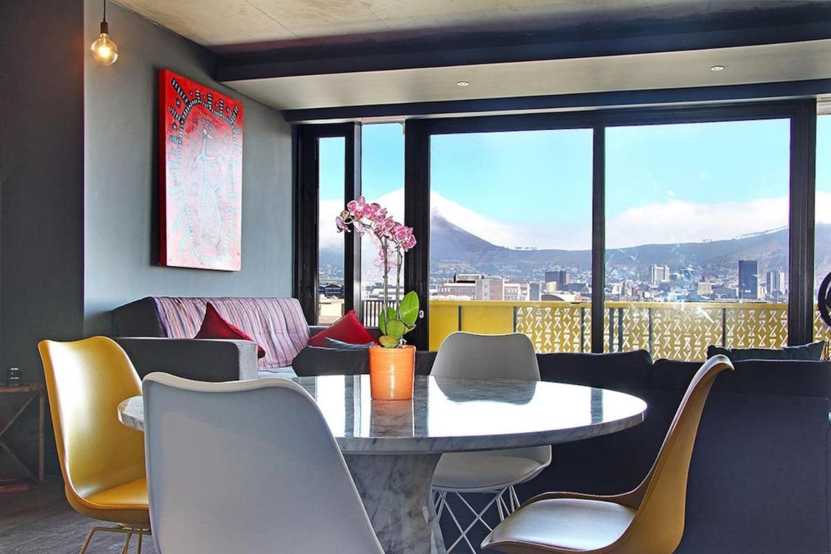 Urban Chic Wex1 Mountain Views Pool Entertainment Apartment เคปทาวน์ ภายนอก รูปภาพ