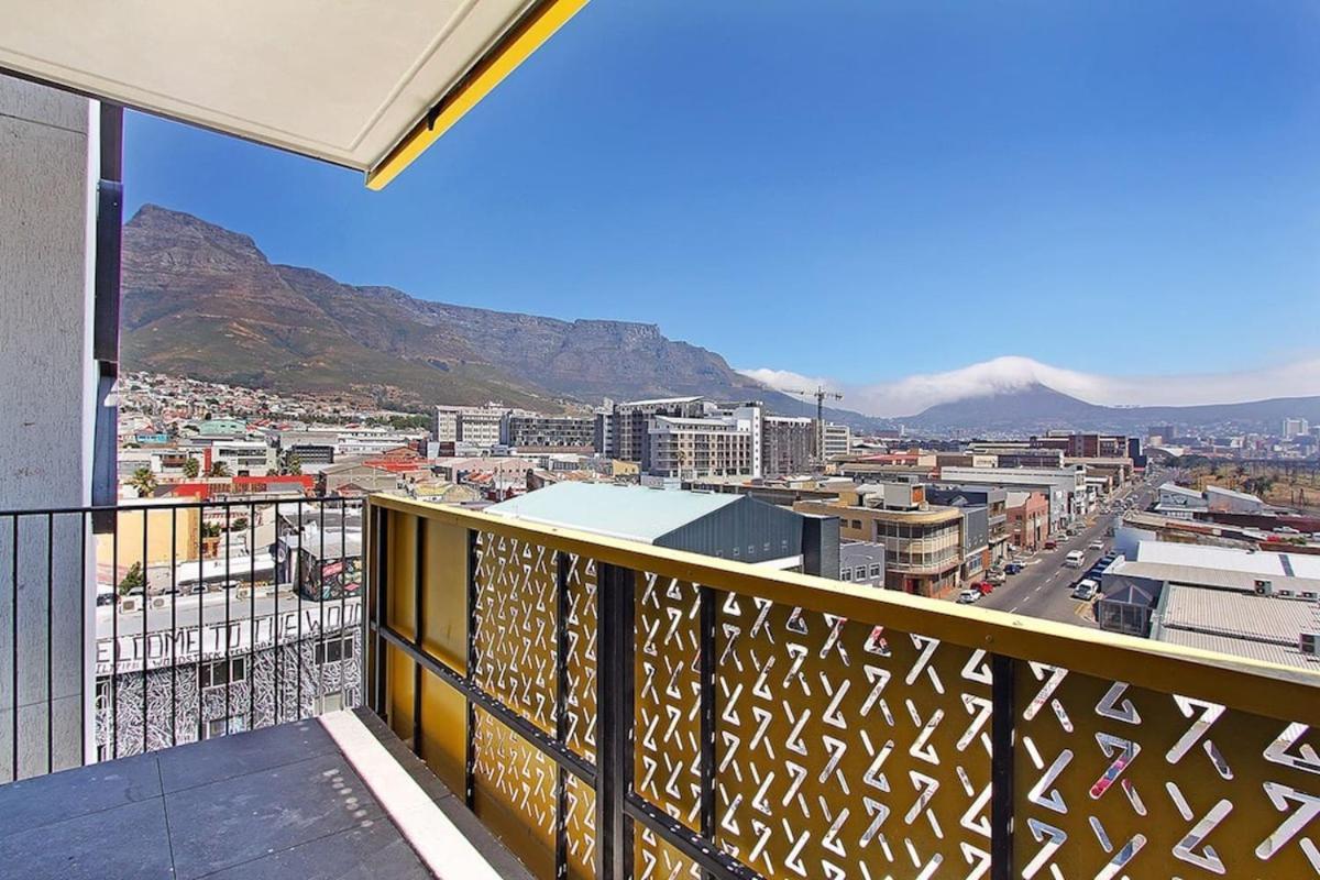 Urban Chic Wex1 Mountain Views Pool Entertainment Apartment เคปทาวน์ ภายนอก รูปภาพ