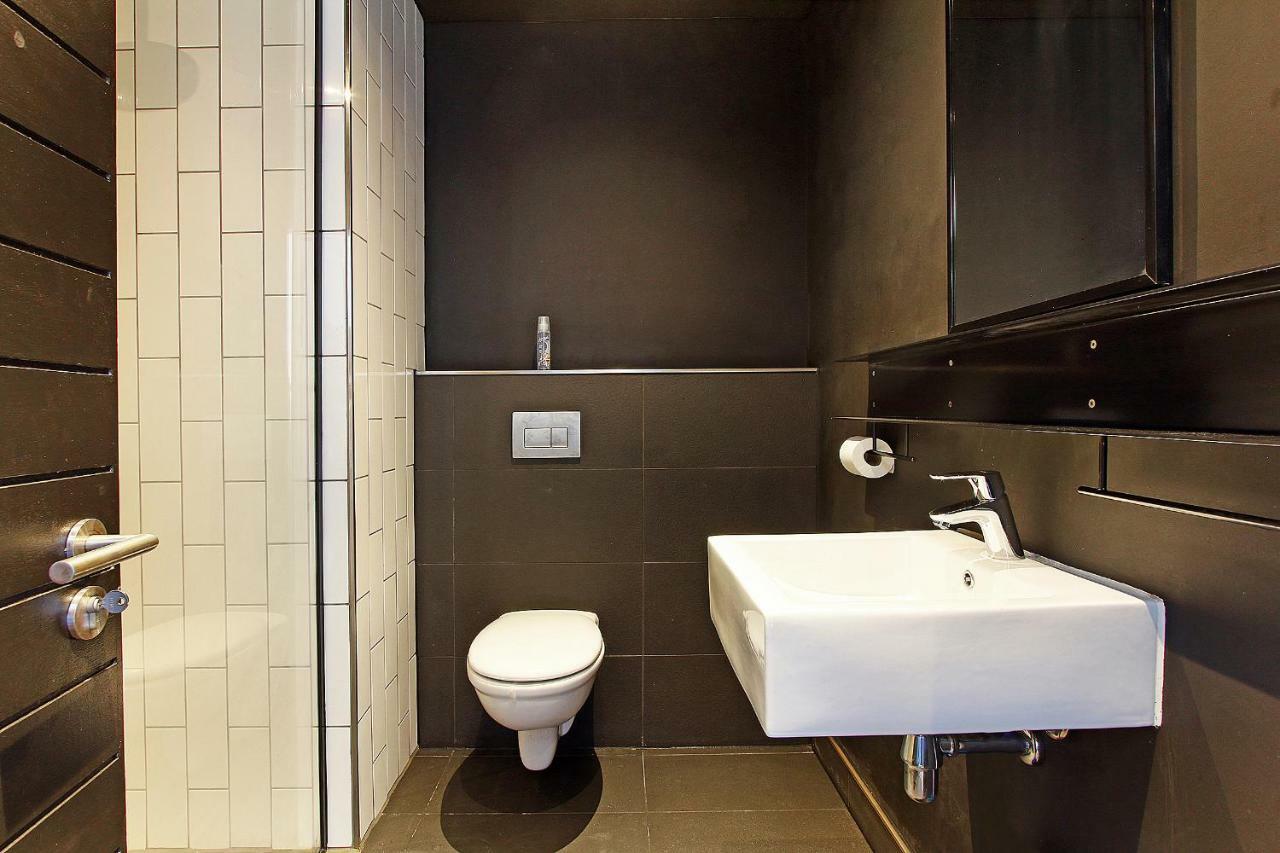 Urban Chic Wex1 Mountain Views Pool Entertainment Apartment เคปทาวน์ ภายนอก รูปภาพ